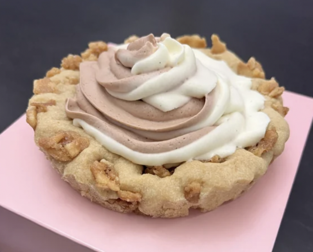 Chocolate Vanilla Swirl Crumbl Cookies – Crumbl Cookie Flavors